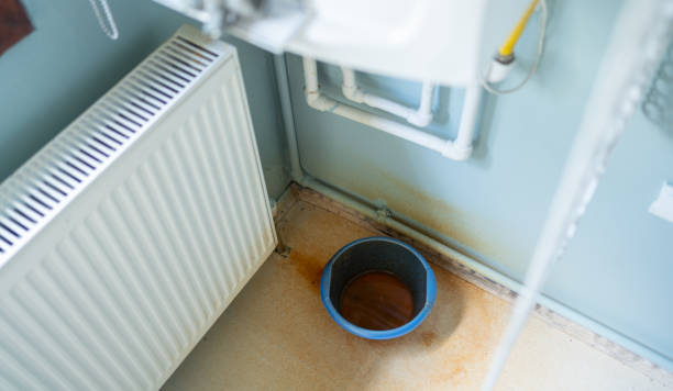 Water damage restoration process in Santa Clara, CA